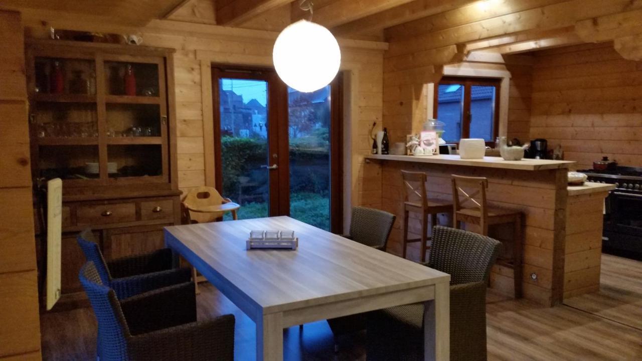 Au Chalet Bed & Breakfast Maubray Exterior foto
