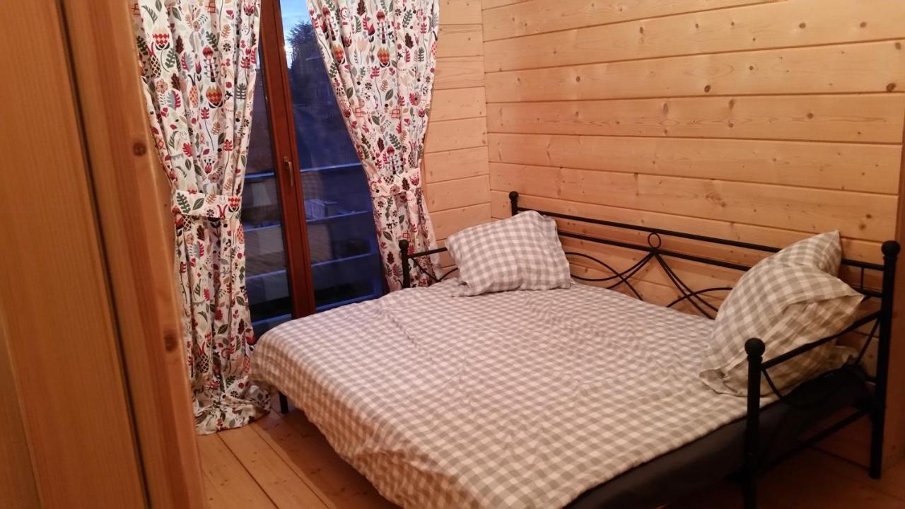 Au Chalet Bed & Breakfast Maubray Exterior foto
