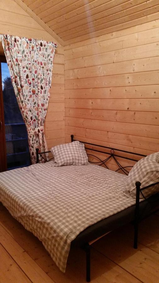 Au Chalet Bed & Breakfast Maubray Exterior foto